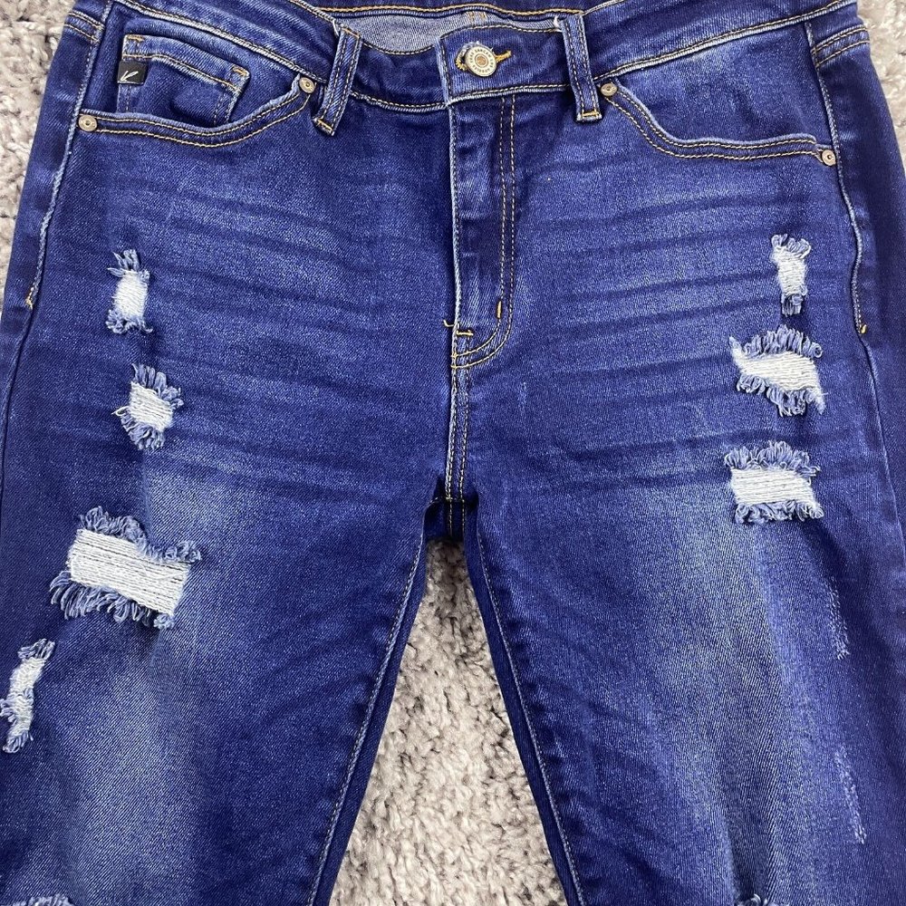 Kancan Cora Mid Rise Super Skinny Ripped Jeans Size 13/30 Dark Wash Step Hem - Picture 3 of 16